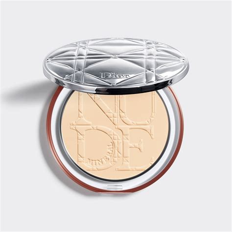 Diorskin Mineral Nude Matte: Natural matte perfecting powder 